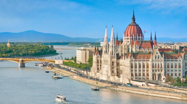 NGÀY 2: BUDAPEST (ĂN: TRƯA/CHIỀU)